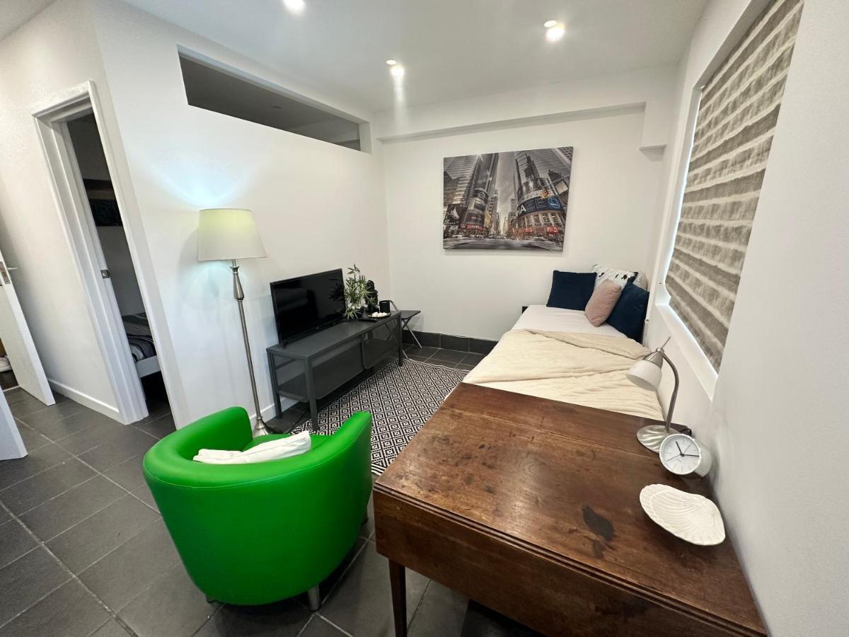 Modern Flat In Central Egham By Windsor Castle, Staines-Upon-Thames And Heathrow Airport Zewnętrze zdjęcie