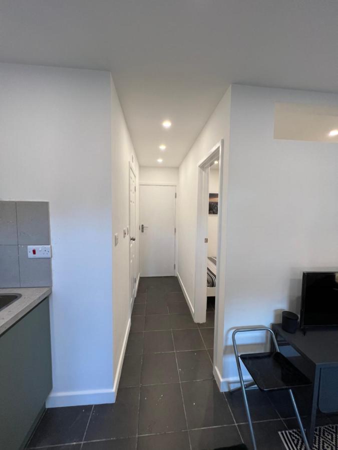 Modern Flat In Central Egham By Windsor Castle, Staines-Upon-Thames And Heathrow Airport Zewnętrze zdjęcie