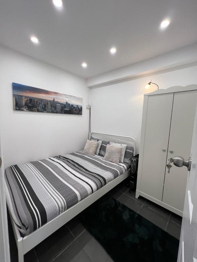 Modern Flat In Central Egham By Windsor Castle, Staines-Upon-Thames And Heathrow Airport Zewnętrze zdjęcie